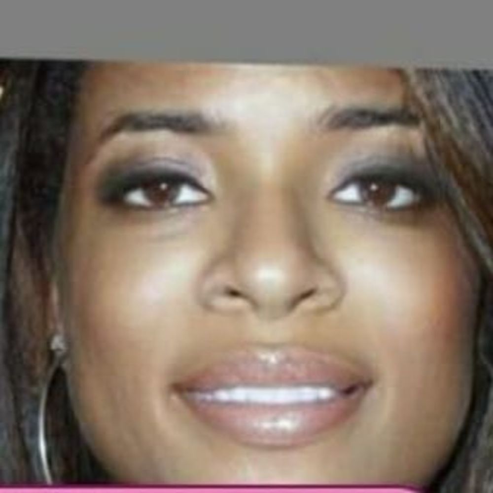 Meet your Posher, Katina